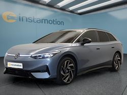 Blau Gebraucht 2024 VW ID.7 Kombi | 55.149 € (Etwas zu teuer)