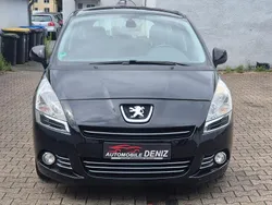 Schwarz Gebraucht 2012 Peugeot 5008 Active Van / Kleinbus | 4.200 € (Teuer)