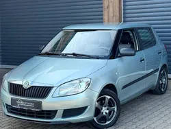 Grün Gebraucht 2012 Skoda Fabia Active Limousine | 3.799 € (Guter Preis)