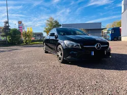Schwarz Gebraucht 2015 Mercedes 200 Limousine | 14.000 €