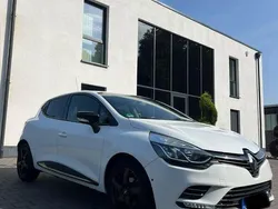 Weiß Gebraucht 2017 Renault Clio IV Kleinwagen | 6.950 € (Guter Preis)