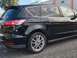 Schwarz Gebraucht 2016 Ford S-MAX Titanium Van / Kleinbus | 13.400 € (Fairer Preis)