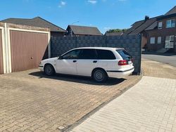 Weiß Gebraucht 2000 Volvo V40 Kombi | 2.500 € (Fairer Preis)