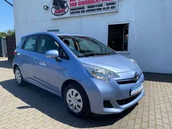 Blau Gebraucht 2013 Toyota Verso-S Life Van / Kleinbus | 6.900 € (Fairer Preis)