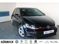 Deep black perleffekt (metallic) Gebraucht 2019 VW Golf VII GTI Limousine | 29.890 € (Teuer)