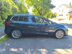 Blau Gebraucht 2018 BMW 220 Gran Tourer Luxury Line Van / Kleinbus | 16.900 € (Fairer Preis)