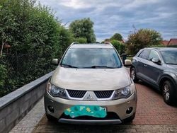 Gold Gebraucht 2009 Mitsubishi Outlander SUV | 5.000 € (Guter Preis)