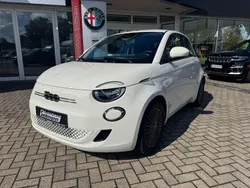Arktis weiß Gebraucht 2021 Fiat 500e Icon Kleinwagen | 15.922 € (Guter Preis)