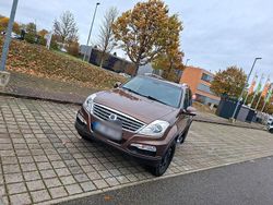 Braun Gebraucht 2016 Ssangyong (KGM) Rexton SUV | 14.600 € (Fairer Preis)