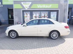 Hellelfenbein Gebraucht 2015 Mercedes E200 Limousine | 4.990 € (Teuer)