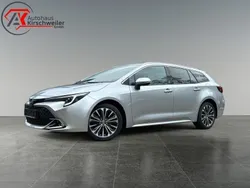 Shimmering silber metallic Gebraucht 2023 Toyota Corolla Team Kombi | 29.990 € (Fairer Preis)