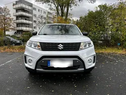 Weiß Gebraucht 2016 Suzuki Vitara Comfort SUV | 8.700 € (Superpreis)