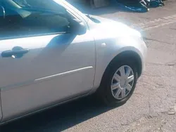 Grau Gebraucht 2003 Mazda 2 Kleinwagen | 1.200 € (Fairer Preis)