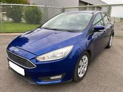 Blau Gebraucht 2015 Ford Focus Trend Limousine | 7.000 € (Superpreis)
