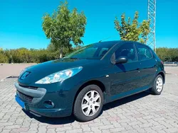 Grau Gebraucht 2011 Peugeot 206+ Kleinwagen | 1.700 € (Guter Preis)