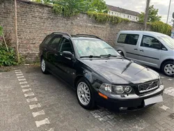 Schwarz Gebraucht 2003 Volvo V40 Kombi | 499 € (Guter Preis)