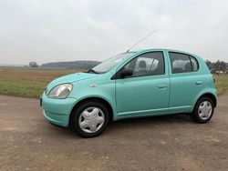 Grün Gebraucht 2000 Toyota Yaris Kleinwagen | 2.690 € (Fairer Preis)