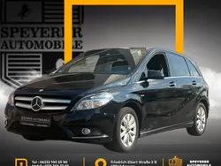 Schwarz Gebraucht 2011 Mercedes B180 Van / Kleinbus | 5.950 € (Guter Preis)