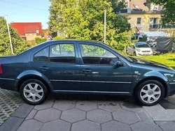 Grün Gebraucht 2005 VW Bora Pacific Limousine | 4.000 € (Teuer)