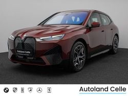 Aventurinrot metallicc57schwarz Gebraucht 2022 BMW iX Sport Line SUV | 44.999 € (Guter Preis)