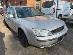 Silber Gebraucht 2002 Ford Mondeo Trend Limousine | 999 € (Superpreis)