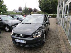 Gebraucht 2018 VW Touran Trendline Van / Kleinbus | 16.850 € (Teuer)
