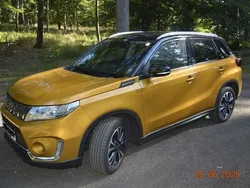 Gold Gebraucht 2021 Suzuki Vitara Comfort+ SUV | 16.499 € (Fairer Preis)