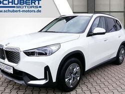 Weiß Neu 2025 BMW iX1 Comfort Edition SUV | 48.900 € (Superpreis)