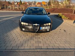 Schwarz Gebraucht 2009 Alfa Romeo 159 Kombi | 2.150 €