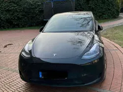 Schwarz Gebraucht 2023 Tesla Model Y SUV | 28.000 € (Fairer Preis)