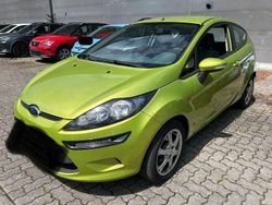 Grün Gebraucht 2010 Ford Fiesta Trend Kleinwagen | 3.650 € (Fairer Preis)
