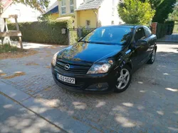 Schwarz Gebraucht 2005 Opel Astra GTC Cosmo Limousine | 1.300 €