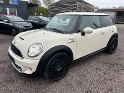 Weiß Gebraucht 2011 Mini Cooper S Kleinwagen | 4.990 € (Guter Preis)