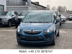 Blau Gebraucht 2014 Opel Zafira Tourer Innovation Van / Kleinbus | 12.999 €