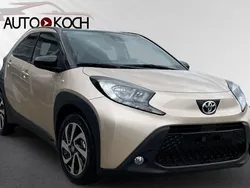 Beige Neu 2025 Toyota Aygo Kleinwagen | 17.490 €
