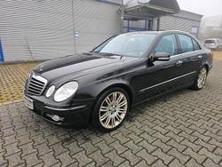 Schwarz Gebraucht 2008 Mercedes E200 Limousine | 4.500 € (Guter Preis)