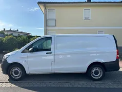 Weiß Gebraucht 2019 Mercedes Vito Van / Kleinbus | 15.800 €
