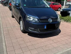 Blau Gebraucht 2016 VW Sharan Van / Kleinbus | 14.600 € (Etwas zu teuer)