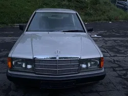 Gold Gebraucht 1990 Mercedes 190 Limousine | 4.890 €