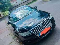 Schwarz Gebraucht 2006 VW Passat Kombi | 900 € (Superpreis)