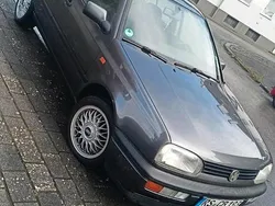 Grau Gebraucht 1993 VW Golf III Limousine | 3.100 €