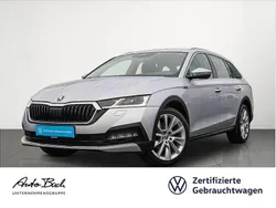 Silber (brillantsilber metallic) Gebraucht 2022 Skoda Octavia Kombi | 23.480 € (Fairer Preis)