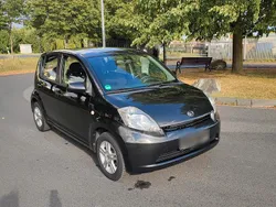 Schwarz Gebraucht 2006 Daihatsu Sirion Kleinwagen | 750 € (Teuer)