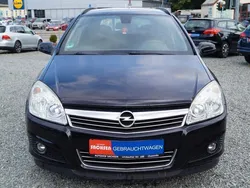 Schwarz Gebraucht 2009 Opel Astra Edition Kombi | 3.700 € (Fairer Preis)