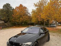 Schwarz Gebraucht 2011 BMW 320 Limousine | 9.000 € (Teuer)