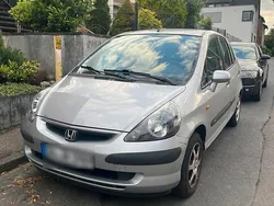 Silber Gebraucht 2005 Honda Jazz Kleinwagen | 1.200 €