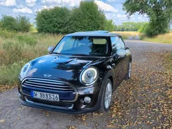 Schwarz Gebraucht 2015 Mini Cooper Kleinwagen | 12.950 € (Etwas zu teuer)