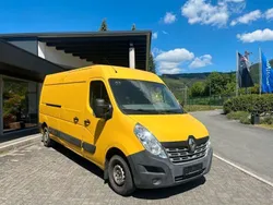 Gelb Gebraucht 2017 Renault Master Van | 12.900 € (Superpreis)