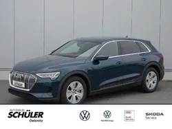 Blau galaxisblau metallic metallic Gebraucht 2020 Audi e-tron Basis SUV | 30.735 € (Superpreis)