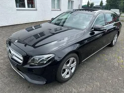 Schwarz Gebraucht 2017 Mercedes E220 Avantgarde Limousine | 21.950 € (Superpreis)